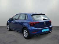 Gebraucht VW Polo Basis 80 PS (58 kW) 2022 Reef blue metallic Kleinwagen