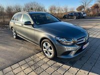 Gebraucht Mercedes C220 194 PS (142 kW) 2019 Grau Limousine