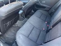 Gebraucht BMW 520 163 PS (119 kW) 2006 Schwarz Kombi