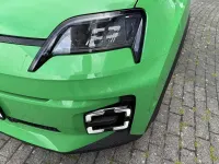 Nowe Renault 5 E-Tech Urban 89 kW (122 KM) 2025 Zielony Sedan/Limuzyna