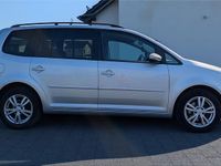 Gebraucht VW Touran 140 PS (102 kW) 2012 Silber Van / Kleinbus