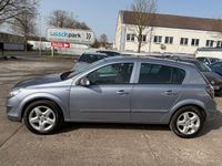Gebraucht Opel Astra Edition 140 PS (102 kW) 2007 Silber Limousine