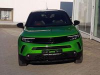 Gebraucht Opel Mokka-e GS Line 100 kW (136 PS) 2023 Matcha green/ikone gruen (metallic) SUV