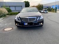 Gebraucht Mercedes E220 Elegance 170 PS (125 kW) 2010 Schwarz Limousine