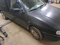 Gebraucht VW Caddy 68 PS (50 kW) 2003 Schwarz Van / Kleinbus