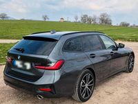 Używany BMW 330 Advantage 258 KM (189 kW) 2020 Szary Kombi