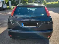 Gebraucht Ford Focus 75 PS (55 kW) 2004 Schwarz Kleinwagen
