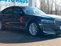 Gebraucht BMW 730 265 PS (194 kW) 2020 Sophistograu brillanteffekt Limousine