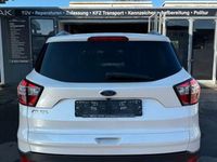 Gebraucht Ford Kuga Titanium 150 PS (110 kW) 2017 Weiß SUV
