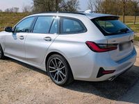 Gebraucht BMW 330e Shadowline 292 PS (214 kW) 2020 Silber Kombi