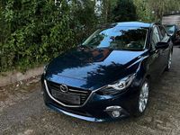 Gebraucht Mazda 3 120 PS (88 kW) 2016 Blau Kleinwagen