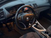 Gebraucht BMW 118 143 PS (105 kW) 2007 Weiß Kleinwagen