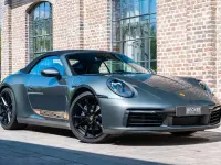 Gebraucht Porsche 992 385 PS (283 kW) 2022 Grün Cabrio