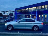 Gebraucht BMW 528 258 PS (189 kW) 2010 Silber Limousine