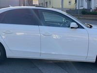 Używany Audi A4 Attraction 150 KM (110 kW) 2015 Biały Sedan/Limuzyna