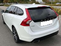 Gebraucht Volvo V60 150 PS (110 kW) 2016 Weiß Kombi