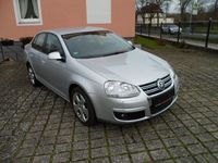 Gebraucht VW Jetta Comfortline 102 PS (75 kW) 2011 Silber Limousine