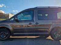 Gebraucht VW Caddy Highline 125 PS (91 kW) 2015 Braun Van / Kleinbus