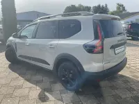 Neu Dacia Jogger Extreme 122 PS (89 kW) 2026 Braun Van / Kleinbus