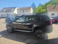 Gebraucht Dacia Duster Black Shadow 109 PS (80 kW) 2017 Schwarz SUV