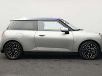 Gebraucht Mini Cooper Favoured 135 kW (184 PS) 2025 Grau Kleinwagen