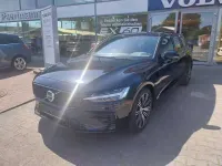 Gebraucht Volvo V60 Plus 455 PS (334 kW) 2024 Schwarz Kombi