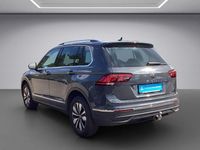 Gebraucht VW Tiguan Move 150 PS (110 kW) 2024 Grau / delfingrau (metallic) SUV