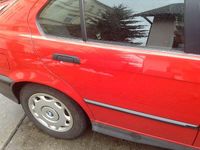Brugt BMW 318 113 HK (83 kW) 1993 Rød Sedan
