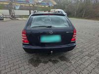 Gebraucht Mercedes C200 122 PS (89 kW) 2006 Blau Limousine