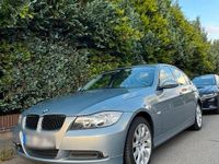 Gebraucht BMW 318 143 PS (105 kW) 2008 Grau Limousine