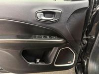 Gebraucht Jeep Compass Opening Edition 140 PS (102 kW) 2017 Schwarz SUV
