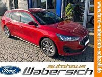 Gebraucht Ford Focus Titanium X 125 PS (91 kW) 2024 Fantastic red tc Kombi