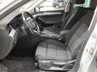 Gebraucht VW Passat Business 150 PS (110 kW) 2021 Reflexsilber metallic Kombi