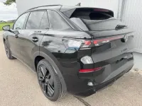 Neu VW T-Roc R-line 150 PS (110 kW) 2026 Midnightschwarz metallic SUV