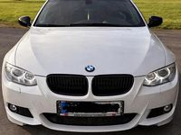 Gebraucht BMW 330 245 PS (180 kW) 2011 Weiß Coupé