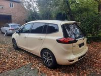 Gebraucht Opel Zafira 131 PS (96 kW) 2019 Hellelfenbein Van / Kleinbus