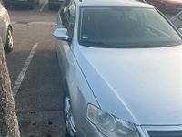 Second-hand VW Passat 140 CP (102 kW) 2011 Argintiu Hatchback