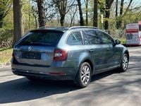 Gebraucht Skoda Octavia Style 116 PS (85 kW) 2019 Grau Kombi