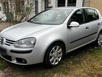 Gebraucht VW Golf V 116 PS (85 kW) 2003 Silber Kleinwagen