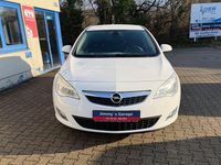 Gebraucht Opel Astra Design Edition 120 PS (88 kW) 2011 Weiß Limousine