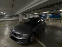 Gebraucht BMW 116 122 PS (89 kW) 2009 Grau Kleinwagen