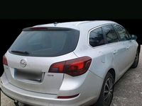 Gebraucht Opel Astra 110 PS (80 kW) 2011 Silber Kombi