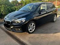 Gebraucht BMW 218 Active Tourer Advantage 150 PS (110 kW) 2016 Schwarz Van / Kleinbus