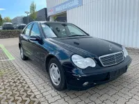 Gebraucht Mercedes C180 129 PS (94 kW) 2001 Blau Limousine