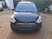 Gebraucht Hyundai i10 69 PS (50 kW) 2011 Schwarz Kleinwagen