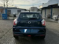 Gebraucht SsangYong Tivoli 130 PS (95 kW) 2015 Blau SUV