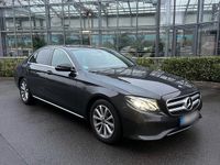 Gebraucht Mercedes E220 194 PS (142 kW) 2018 Schwarz Limousine