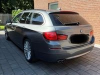 Gebraucht BMW 525 218 PS (160 kW) 2011 Grau Kombi