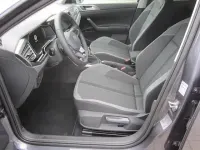 Gebraucht VW Polo Style 95 PS (69 kW) 2023 Grau Limousine