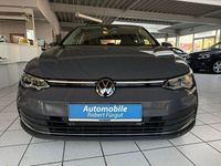 Gebraucht VW Golf VIII Style 150 PS (110 kW) 2023 Grau Limousine